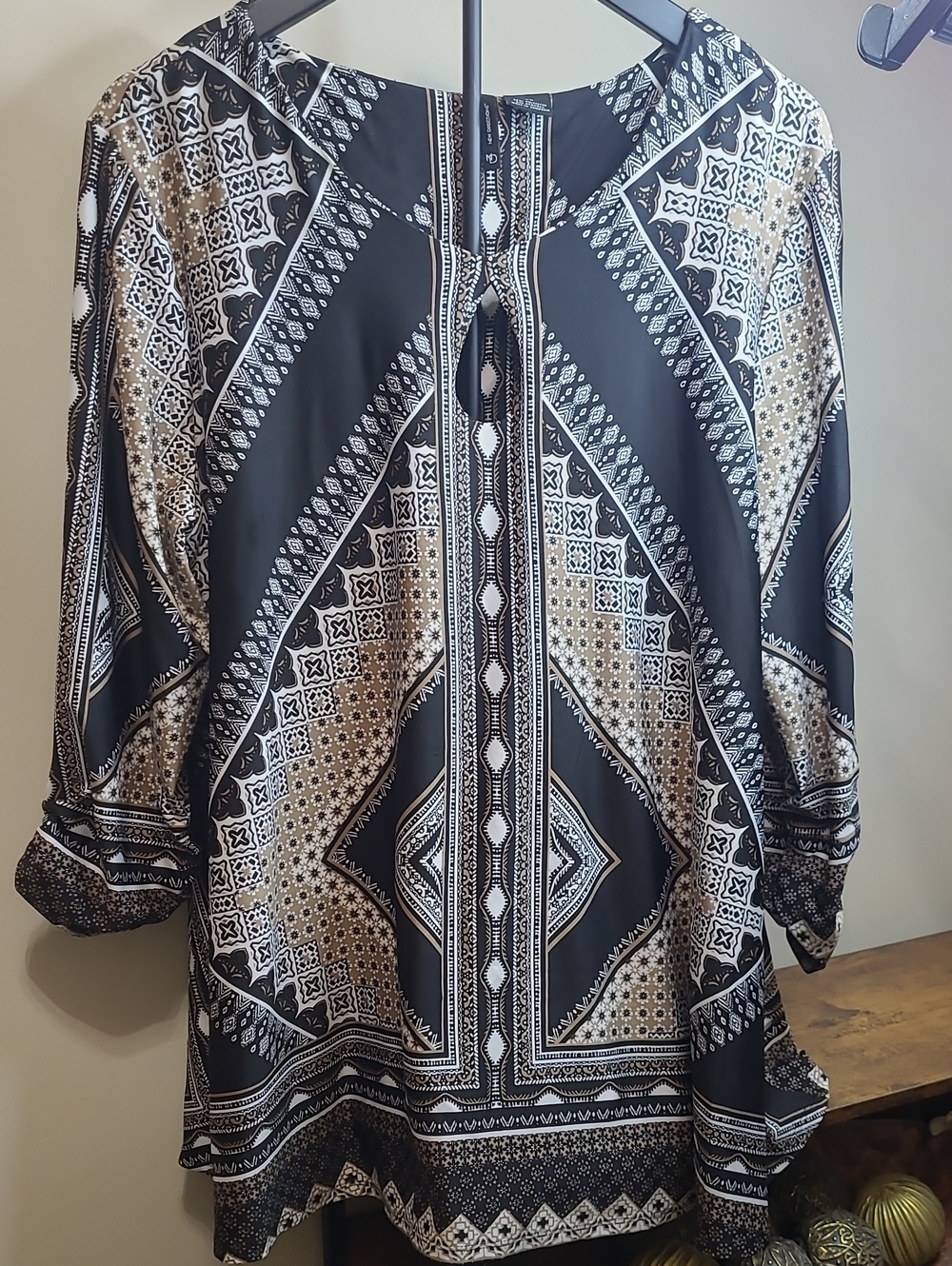 New Directions Black, Tan & White Abstract Print Tunic Top with Keyhole Neck XL - Picture 1 of 8
